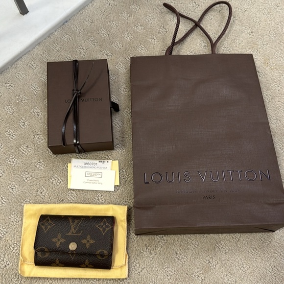 Louis Vuitton 6 Key Mono Fuchsia - Picture 9 of 9